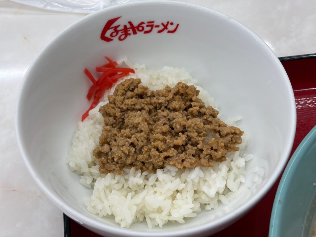 くるまやラーメン宇喜田店のみそ味豚そぼろ丼
