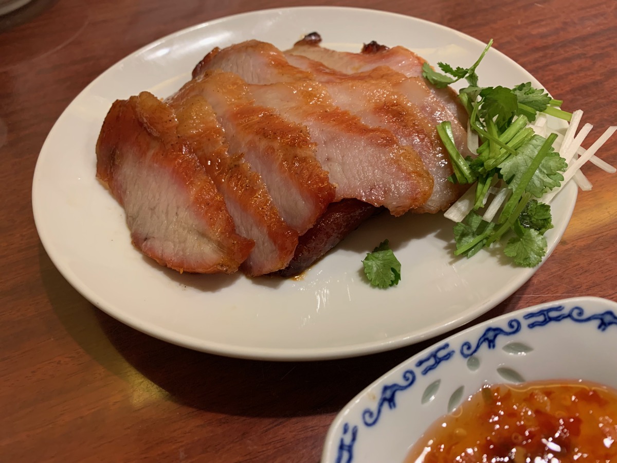 中華菜館同發本館の焼猪頸肉
