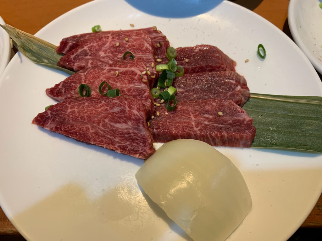 牛若一之江店の和牛ホホ肉