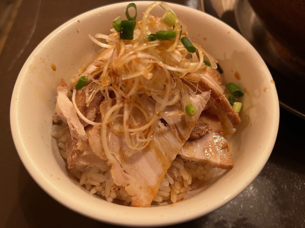 麺や麺五郎駅前店のミニチャーシュー丼