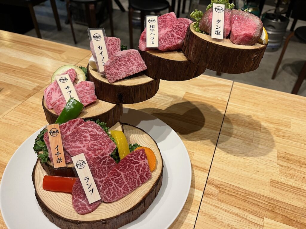 焼肉酒家明香苑亀戸店の階段盛り