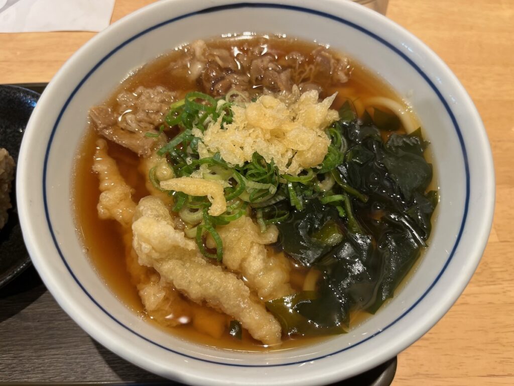 うどんウエスト行橋店の肉得うどん