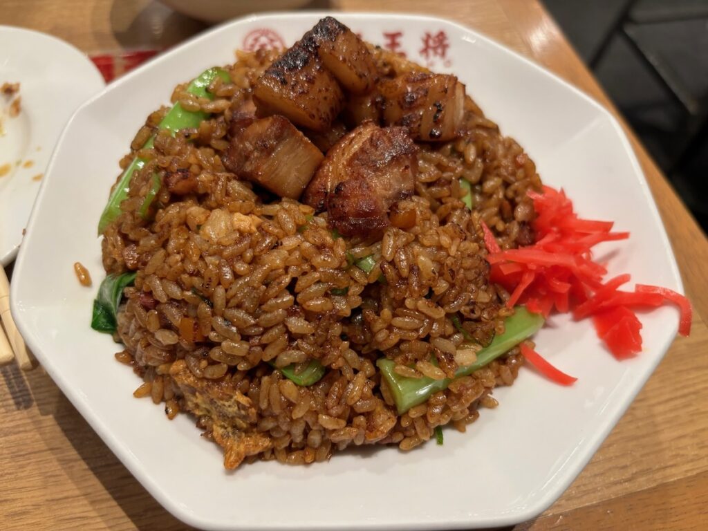 大阪王将大井町店の黒炒飯