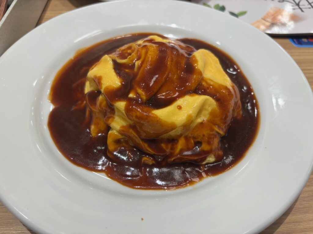 デニーズ南行徳店のとろ～り卵とチーズのオムライス
