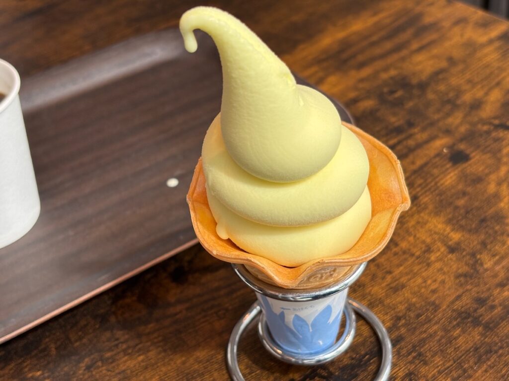 いちcafeの市川産梨ソフトクリーム