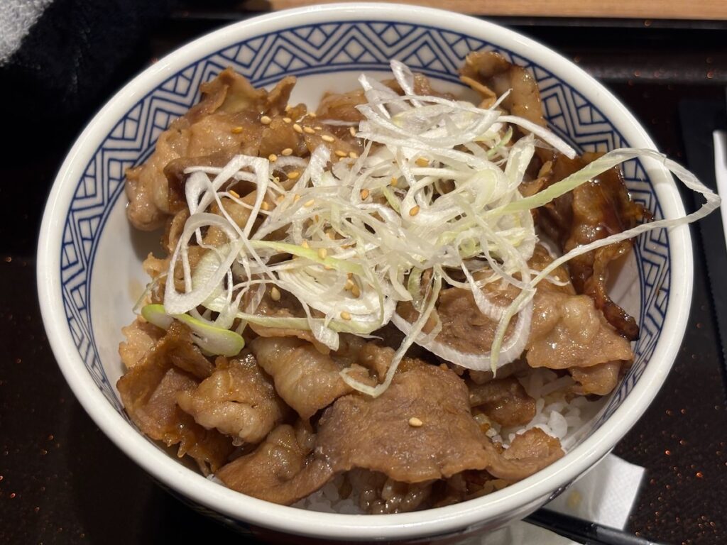 吉野家行徳相之川店の牛カルビ丼