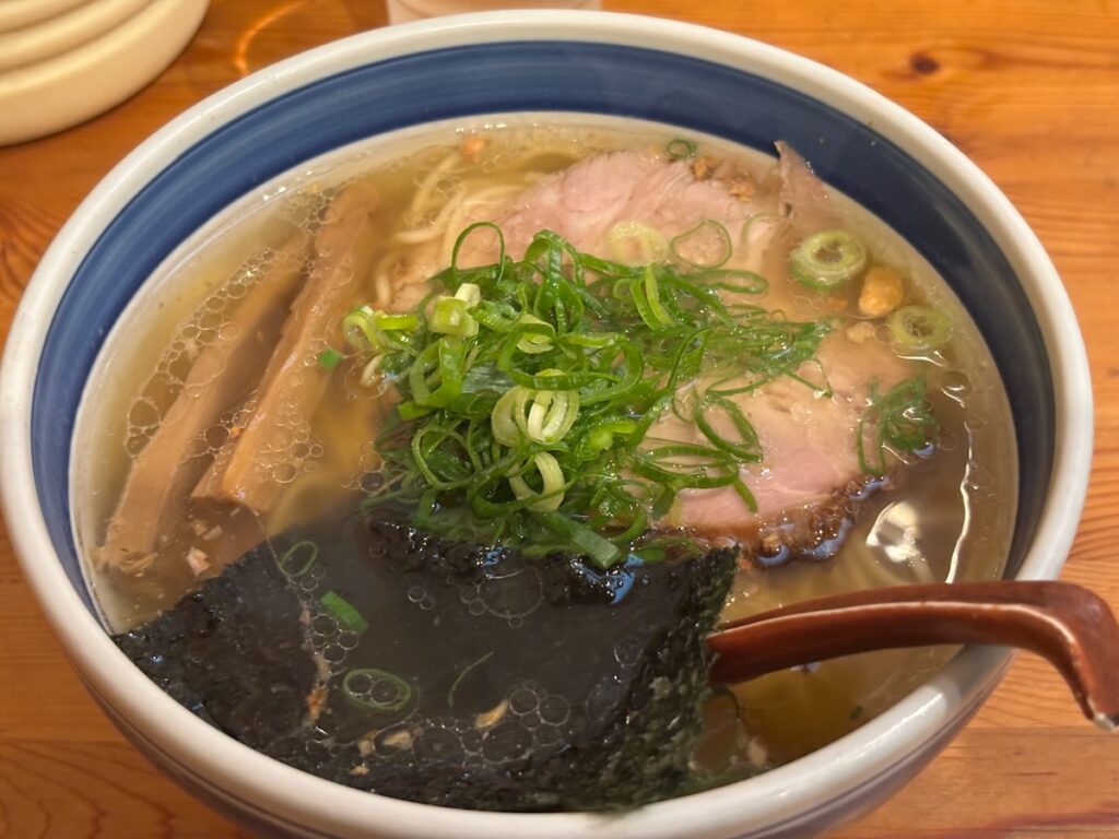 らーめんとうかんやのしおらーめん