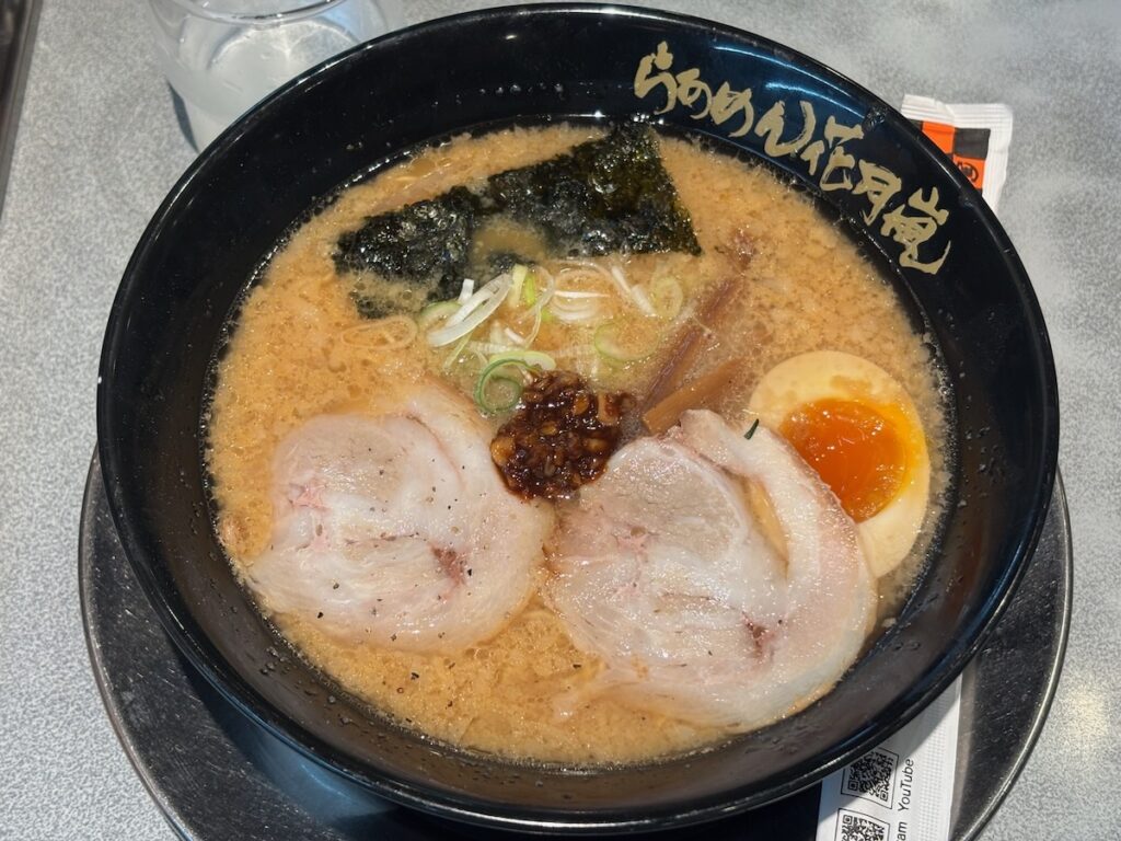らあめん花月嵐行徳駅前店の嵐げんこつらあめん