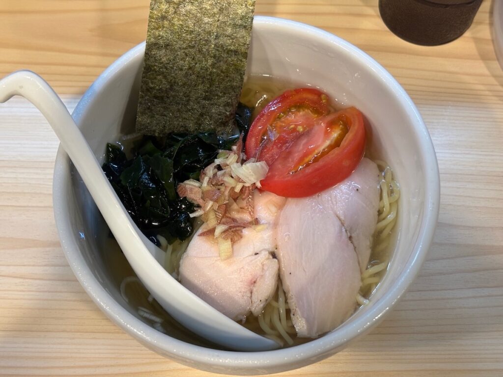 らーめん鶏の一の冷やし塩ラーメン（限定ラーメン）