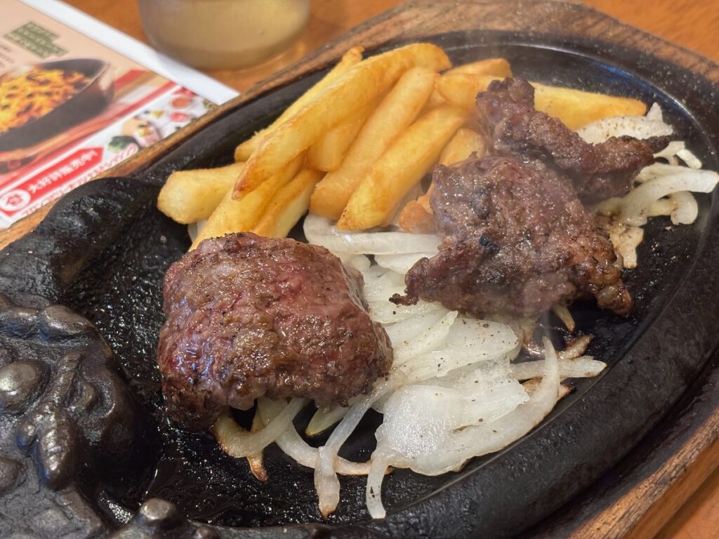  ステーキハウスブロンコビリー南行徳店のステーキ屋さんの炭焼きカルビランチ