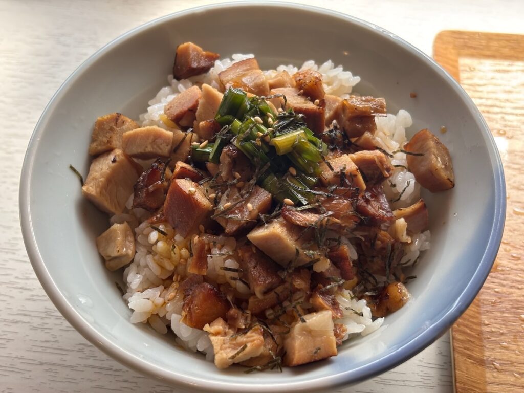 麺と飯一真の炙りチャーシュー飯
