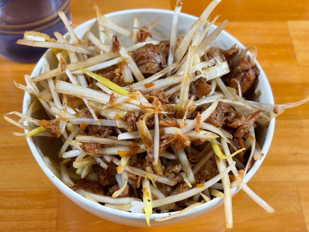麺屋龍月のネギチャーシュー丼