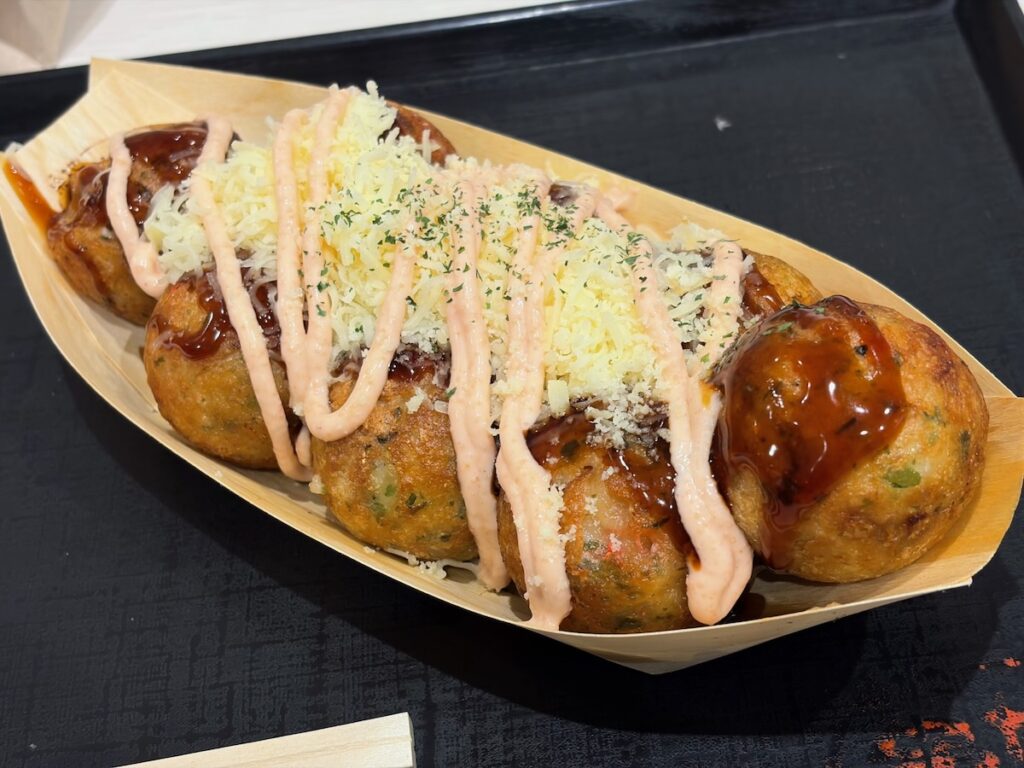 築地銀だこニッケコルトンプラザ店のたっぷりチーズのチーズ明太子