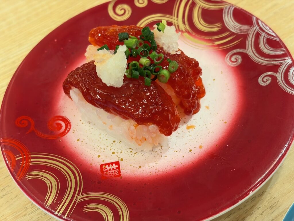 回転寿しトリトン東京スカイツリータウン・ソラマチ店の紅鮭すじこ握り