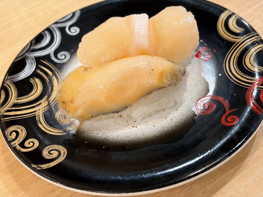 回転寿しトリトン東京スカイツリータウン・ソラマチ店の道産ほたて・活あわび2種盛