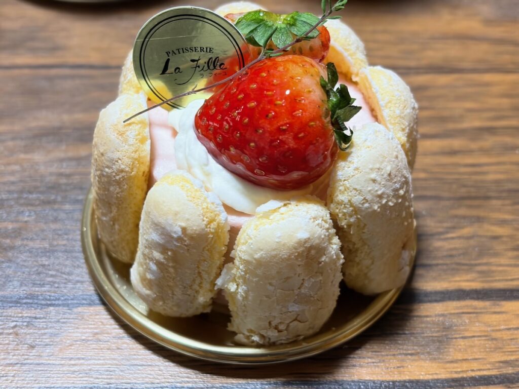 ラ・フィーユ一之江店のシャルロット