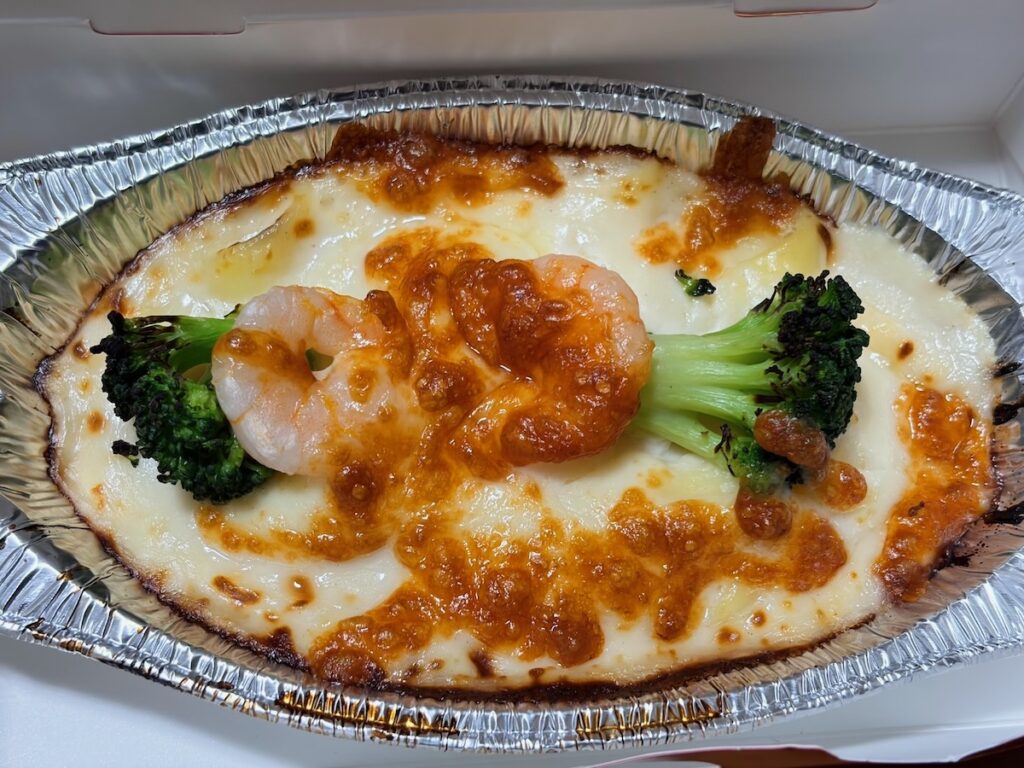 ピザハット一之江店のぷりぷり海老のグラタン