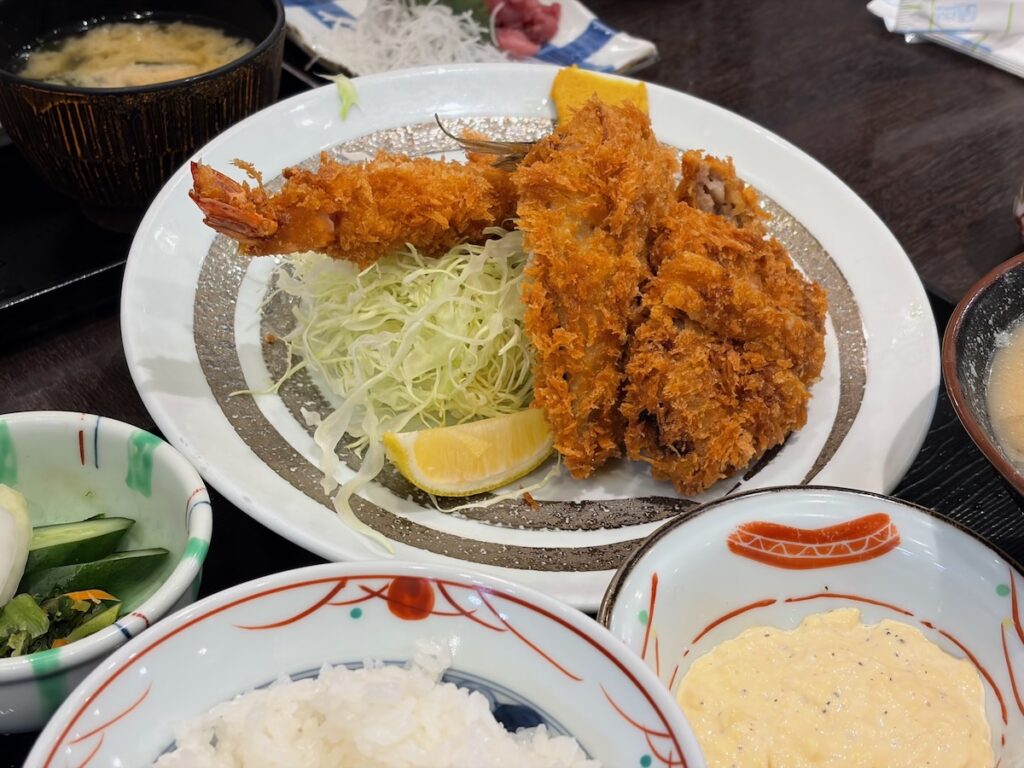 巣鴨ときわ食堂駅前店のミックスフライ定食