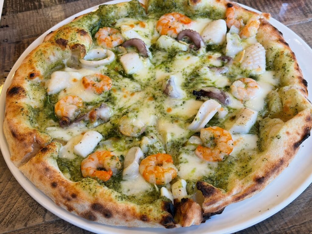 ピザマリーナイチノエのシーフードジェノベーゼ