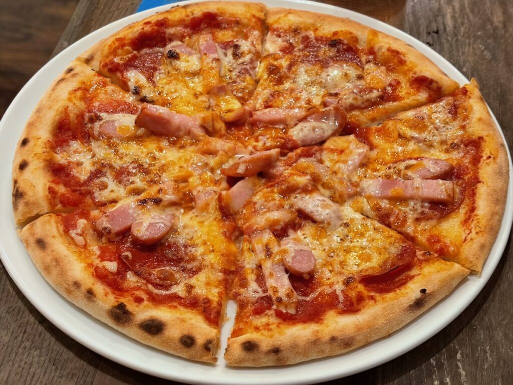 ピザマリーナイチノエのシカゴミートスペシャル