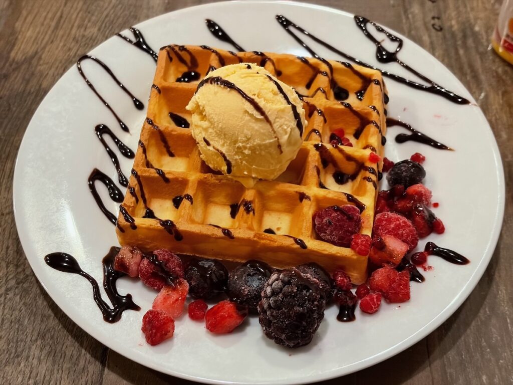 ピザマリーナイチノエのマリーナワッフル