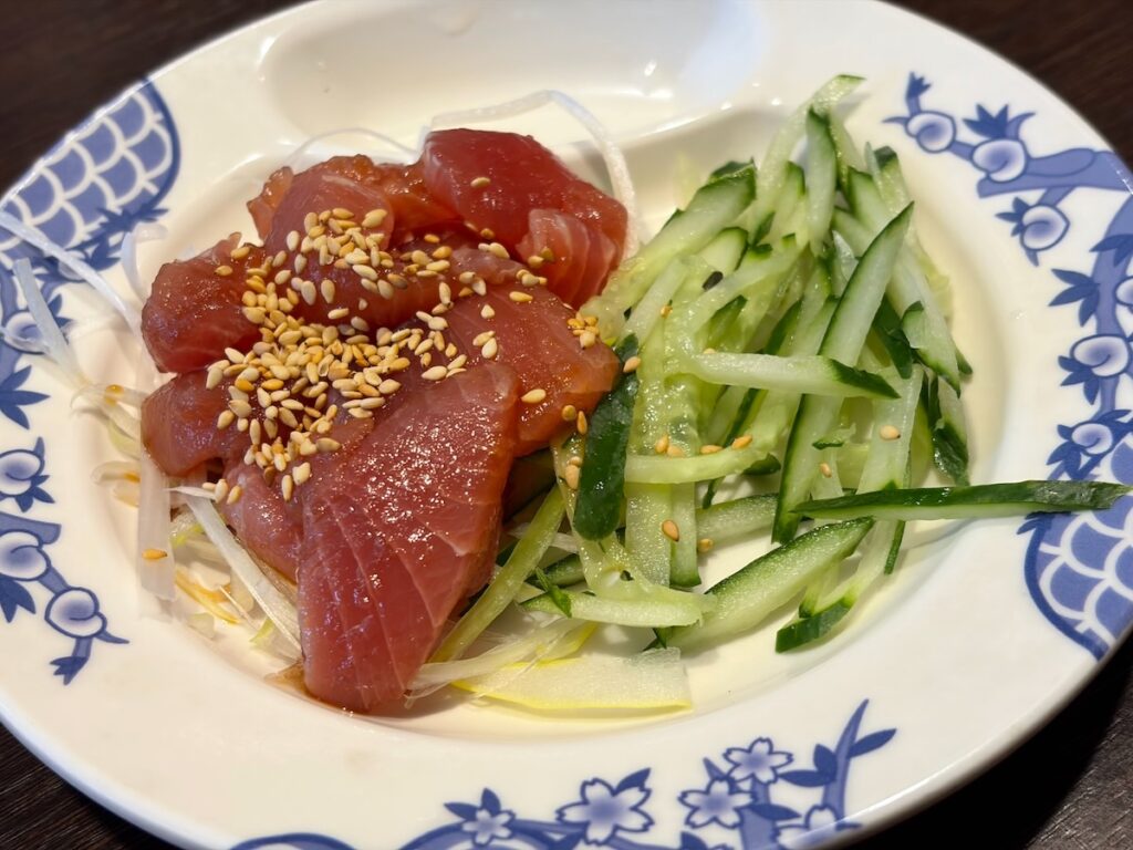 バーミヤン一之江駅前店の中華風漬けまぐろ〜秘醤ソース〜