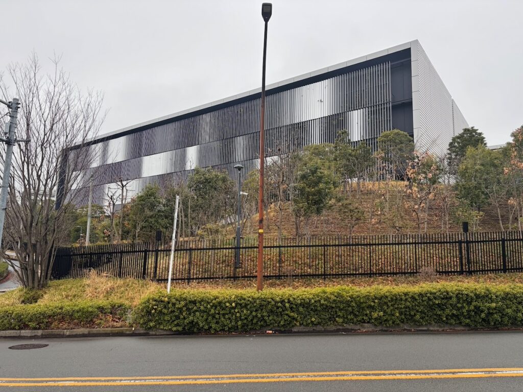 野村総合研究所（東京第一データセンター）