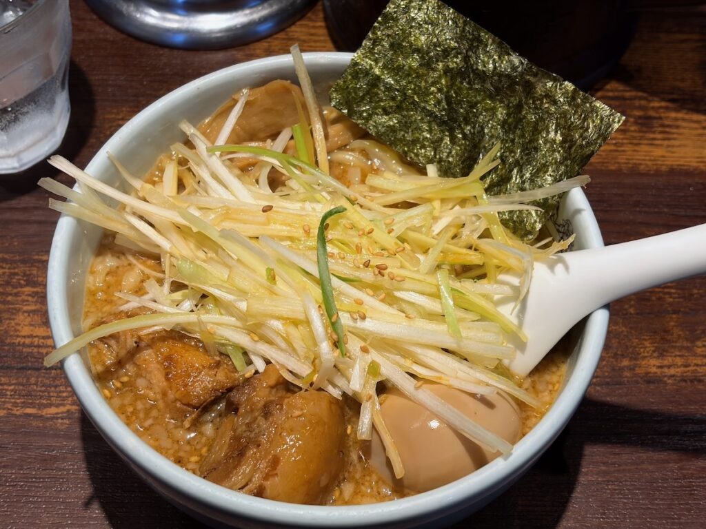 二九八家いわせの味噌二九八家ら〜麺