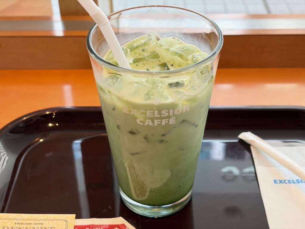 エクセルシオールカフェさいたま新都心ランド・アクシス・タワー店の抹茶ラテ