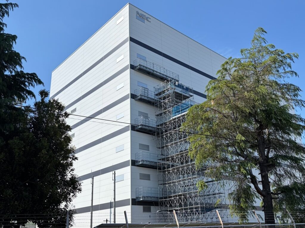 NEC（神奈川データセンター）
