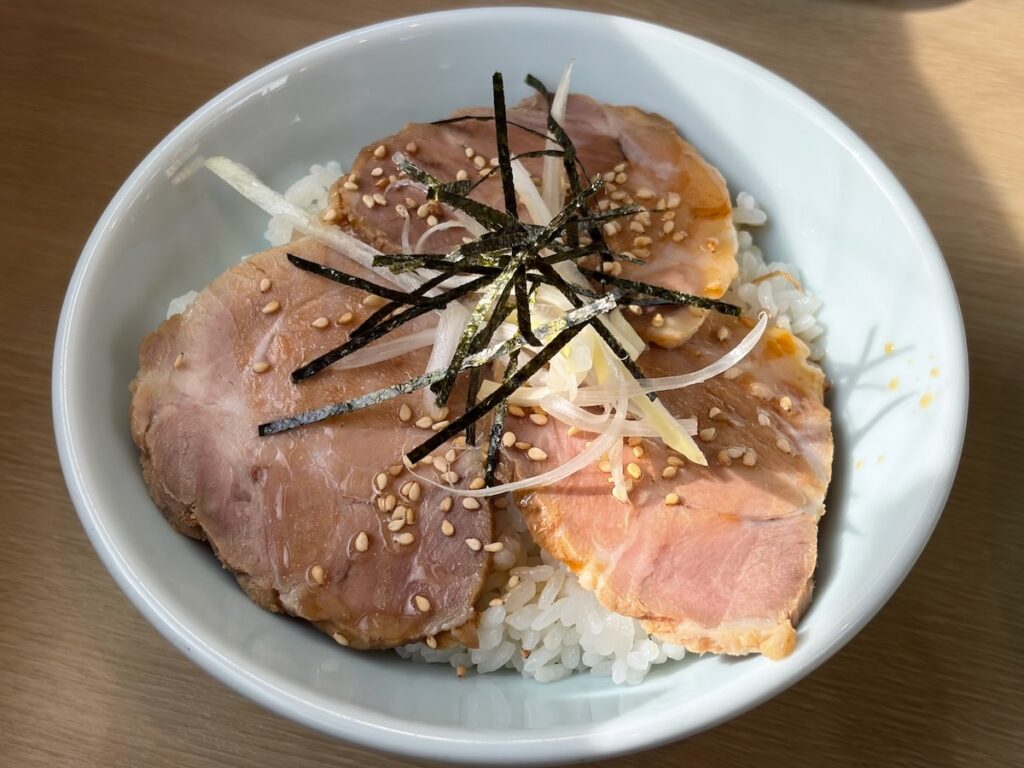 ラーメンマルイチのチャーシュー丼