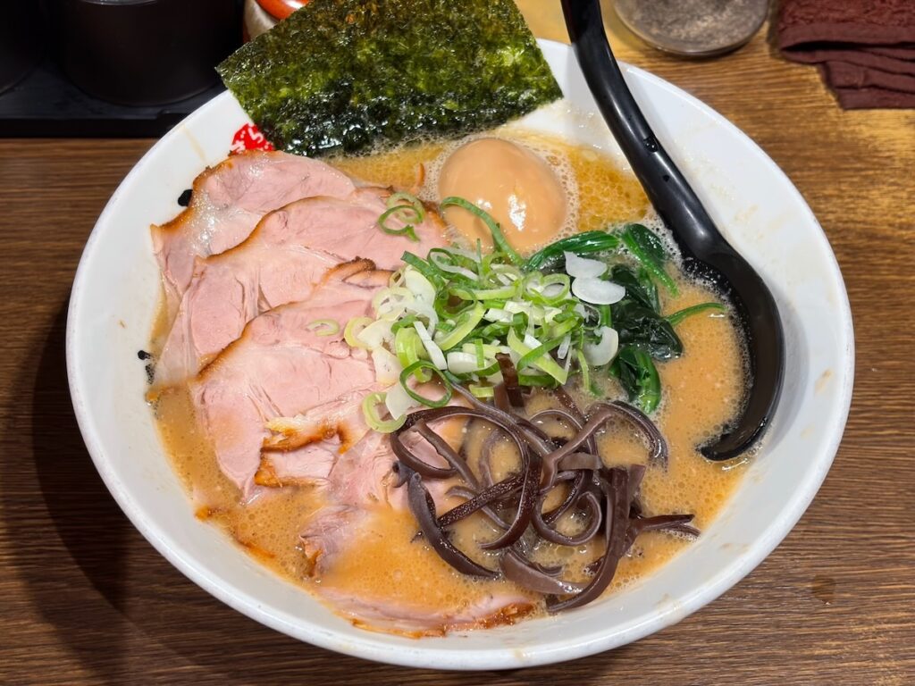 戯拉戯拉西船橋本店のあっさり特製ら〜麺（白）