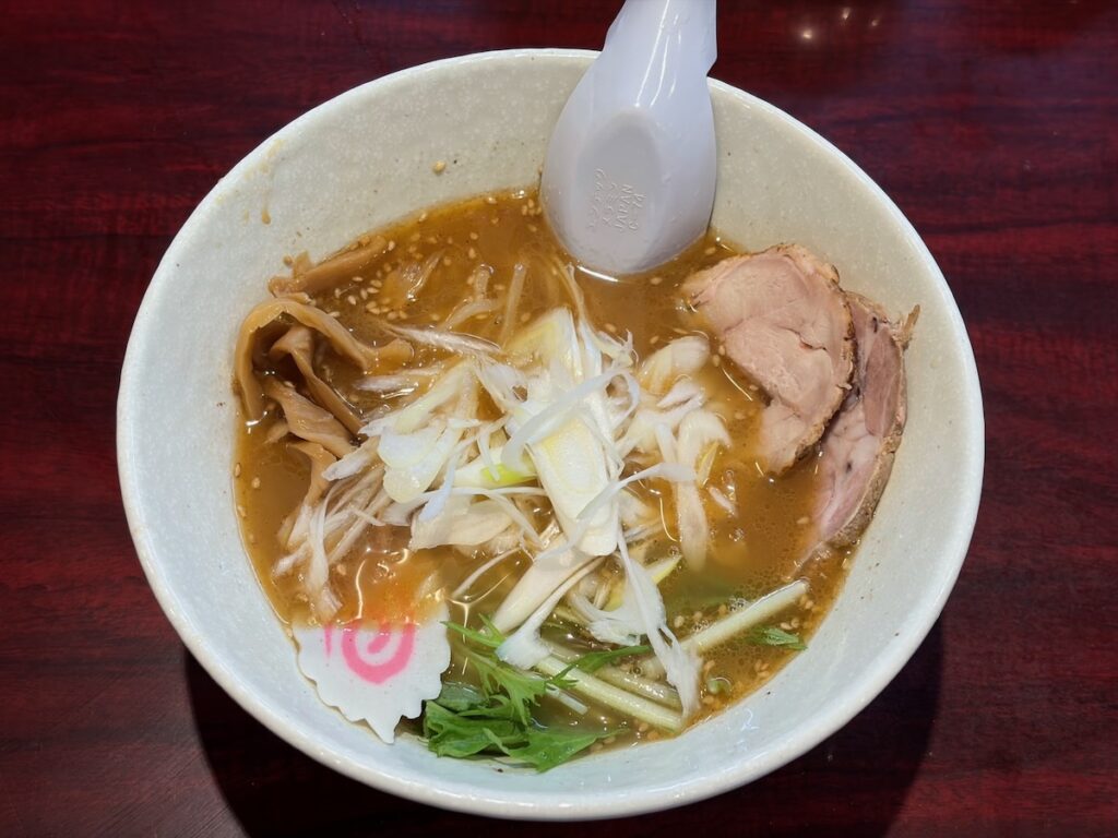 こってりらーめんなりたけ本八幡店の魚だし醤油らーめん