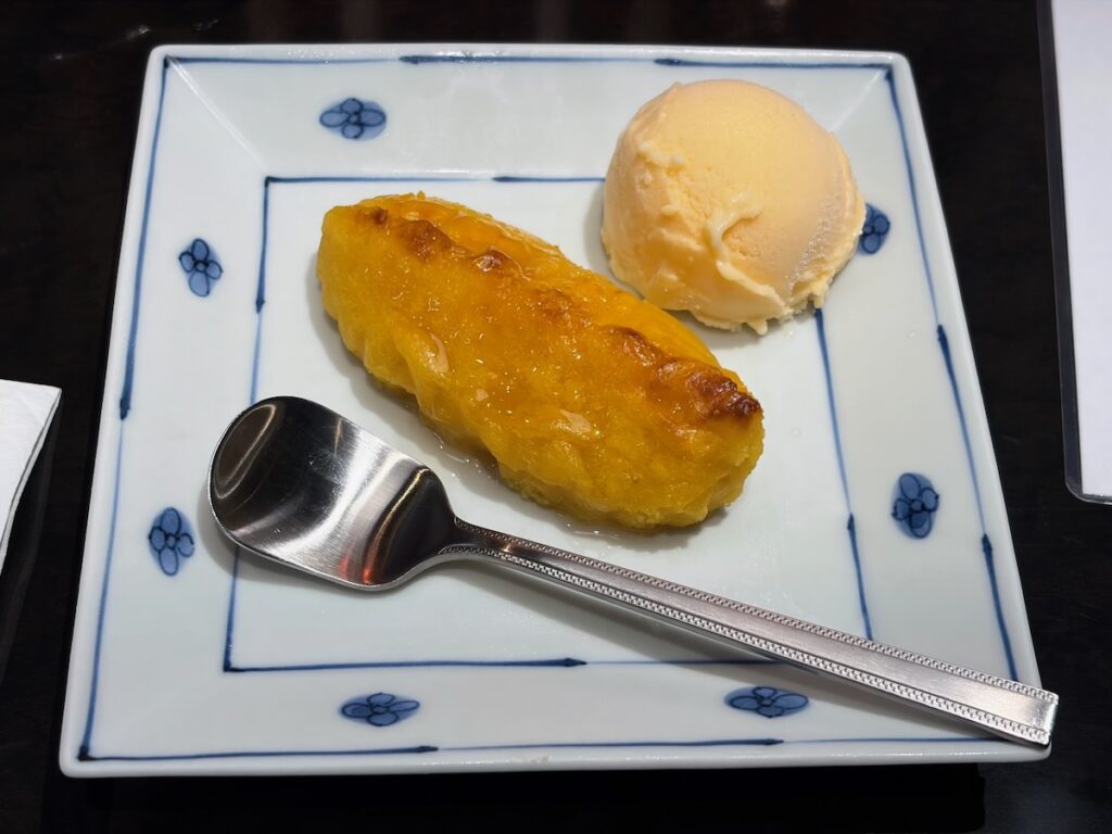 洋麺屋五右衛門マーヴ浦安店の窯焼きスイートポテトバニラカスタードアイス添え