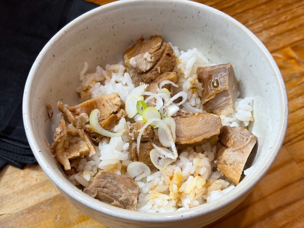 ラーメン巓のチャーシュー丼