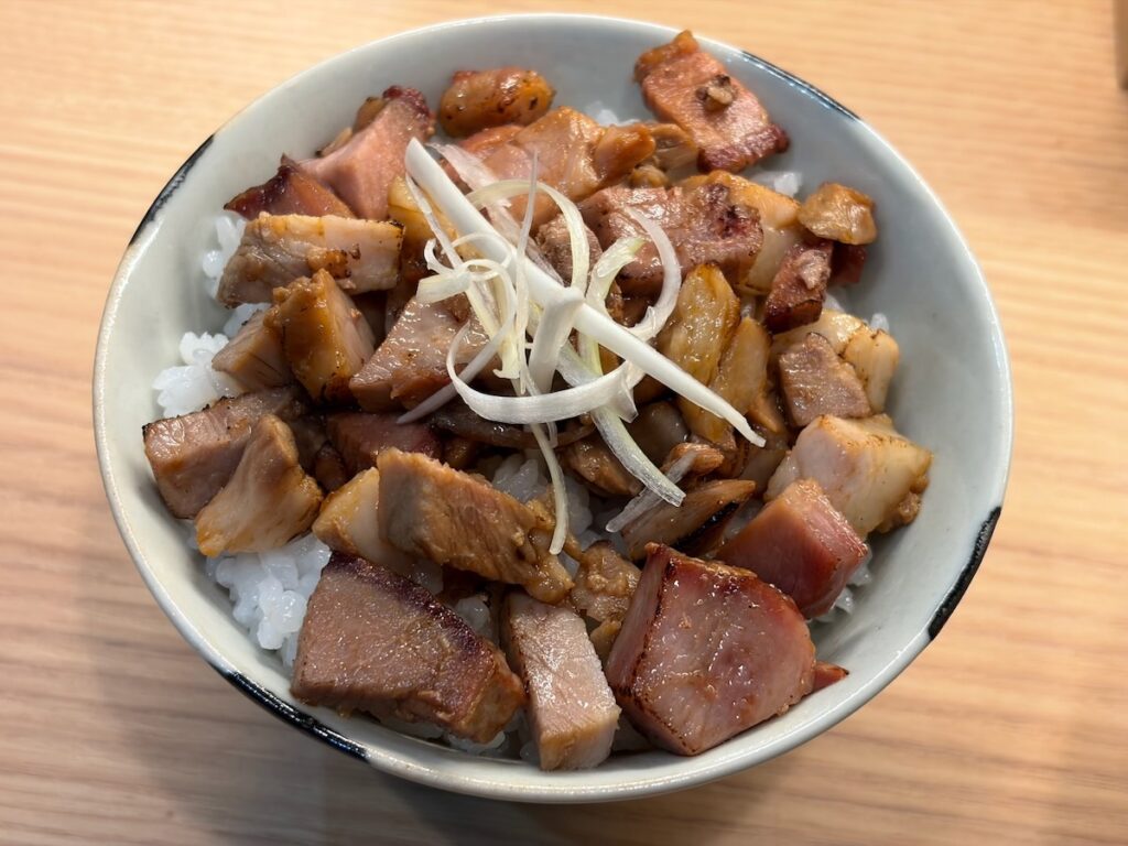 濃厚中華そばつる縁のお肉ご飯