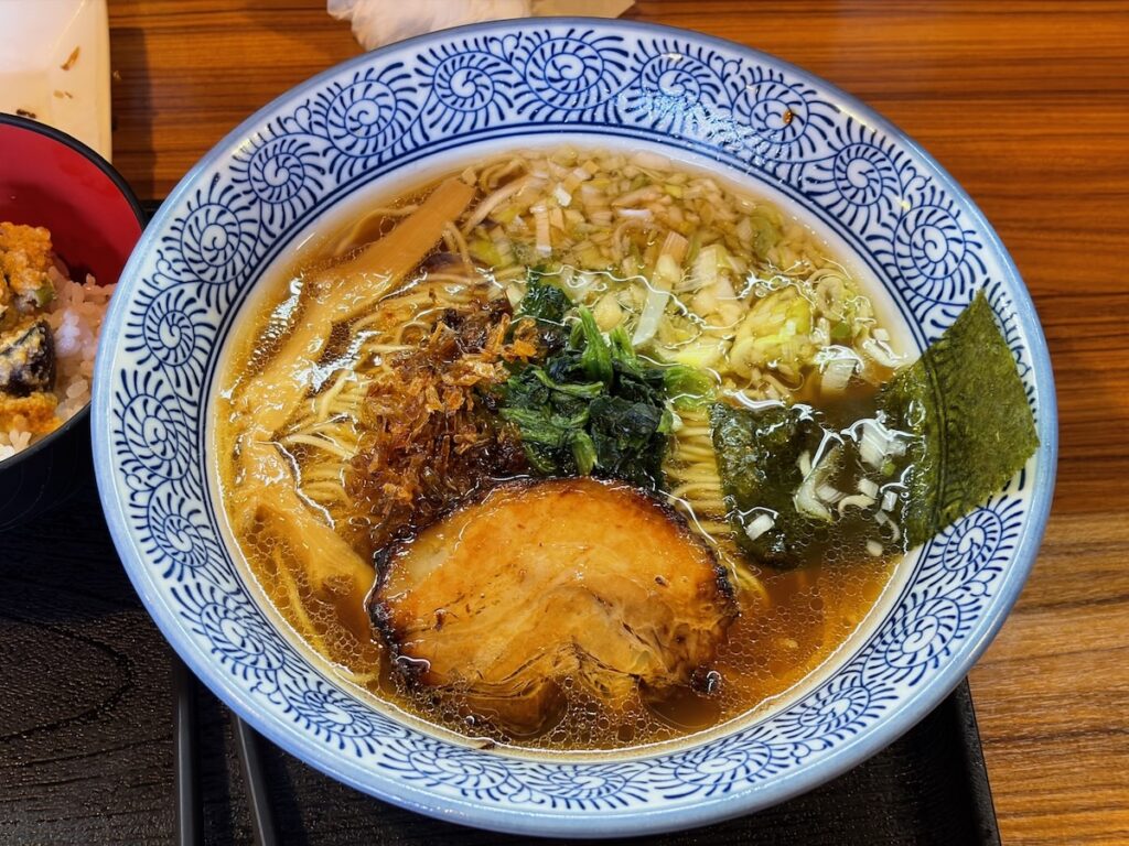 らーめん鈴家の淡麗醤油鶏そば