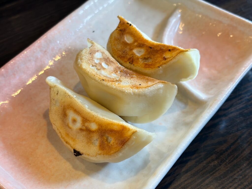 支那そば分田上のギョーザ（3個）
