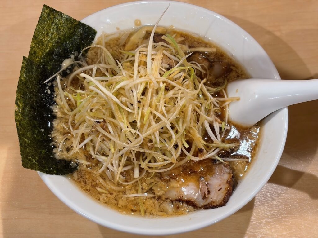 やばいラーメンショップぜんこう本店のネギラーメン