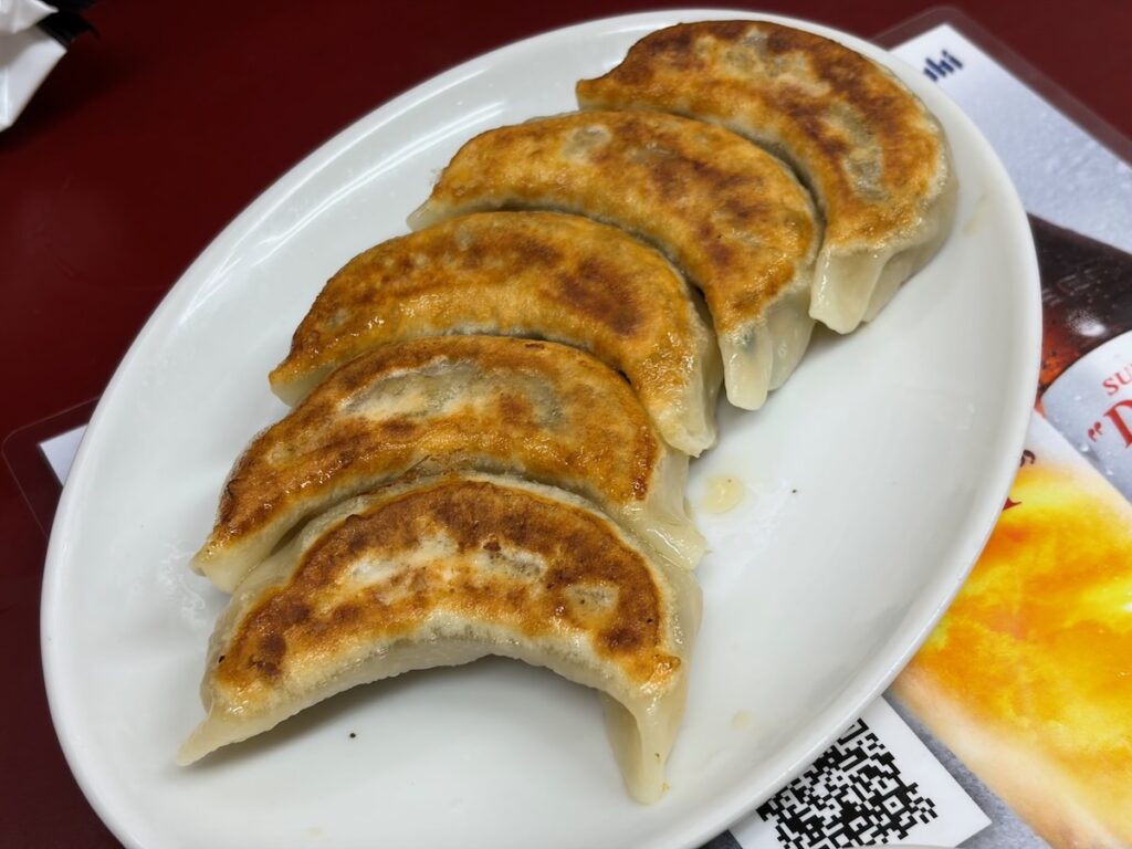 とんぼ亭の餃子