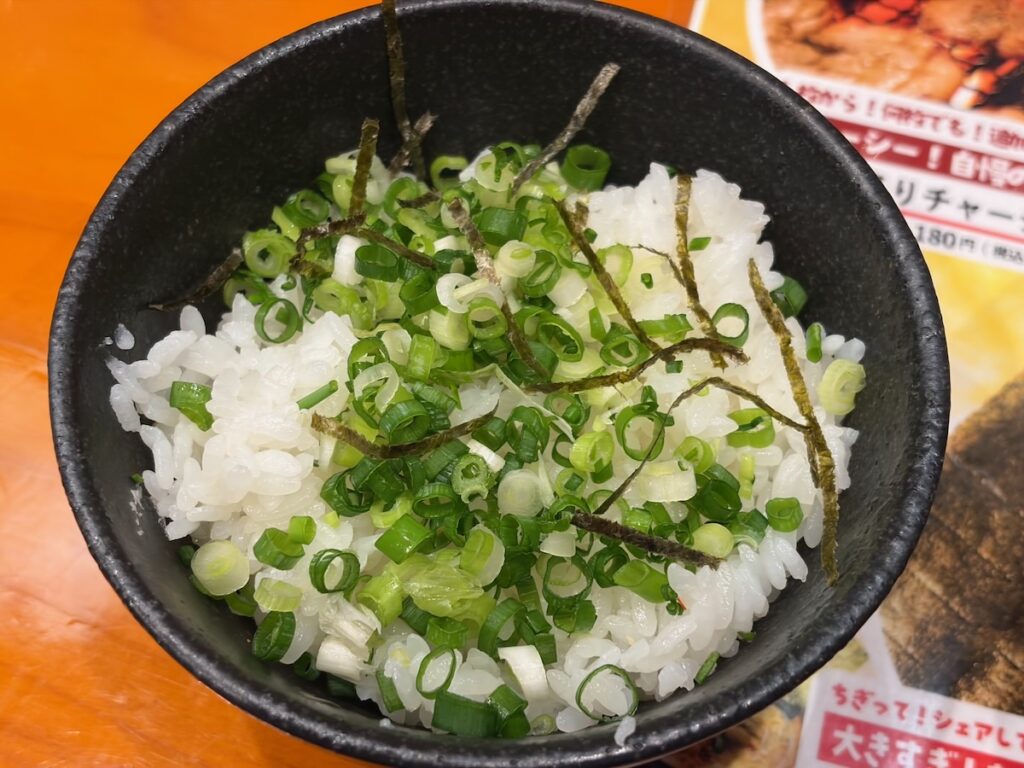 麺場田所商店船堀店の味噌らーめんに合うおい飯