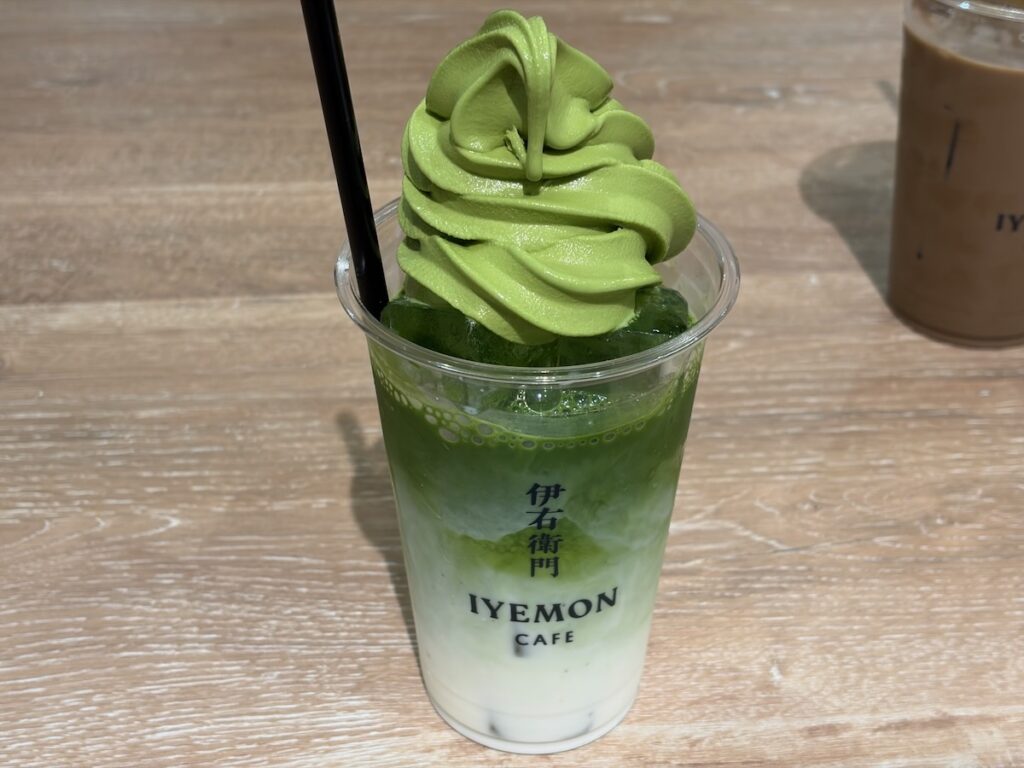伊右衛門カフェららぽーとTOKYO-BAY店の宇治抹茶ラテフロート
