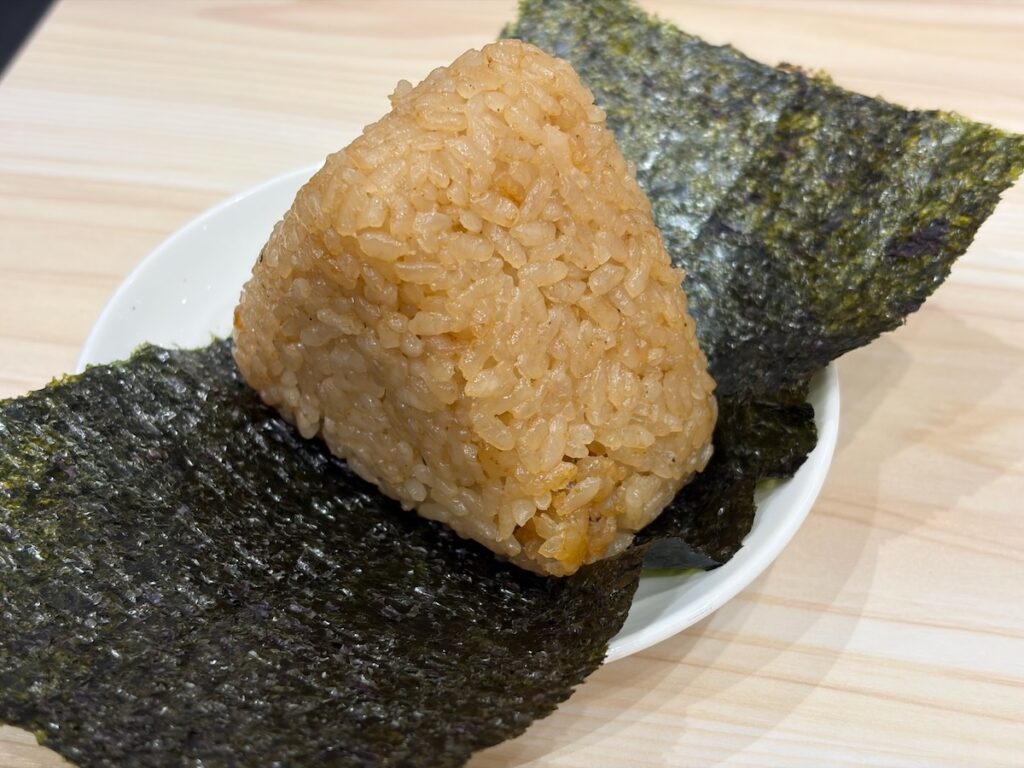 北海道名物らー麺えびそば一幻東京ソラマチ店のえびおにぎり