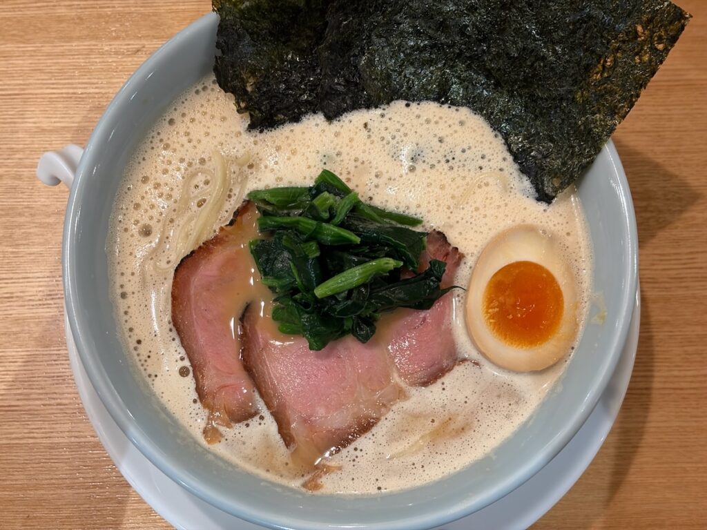 泡豚醤油薩摩家葛飾店のラーメン
