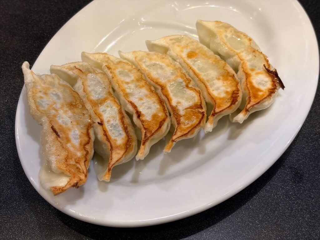 横浜家系ラーメンだるま家のギョーザ
